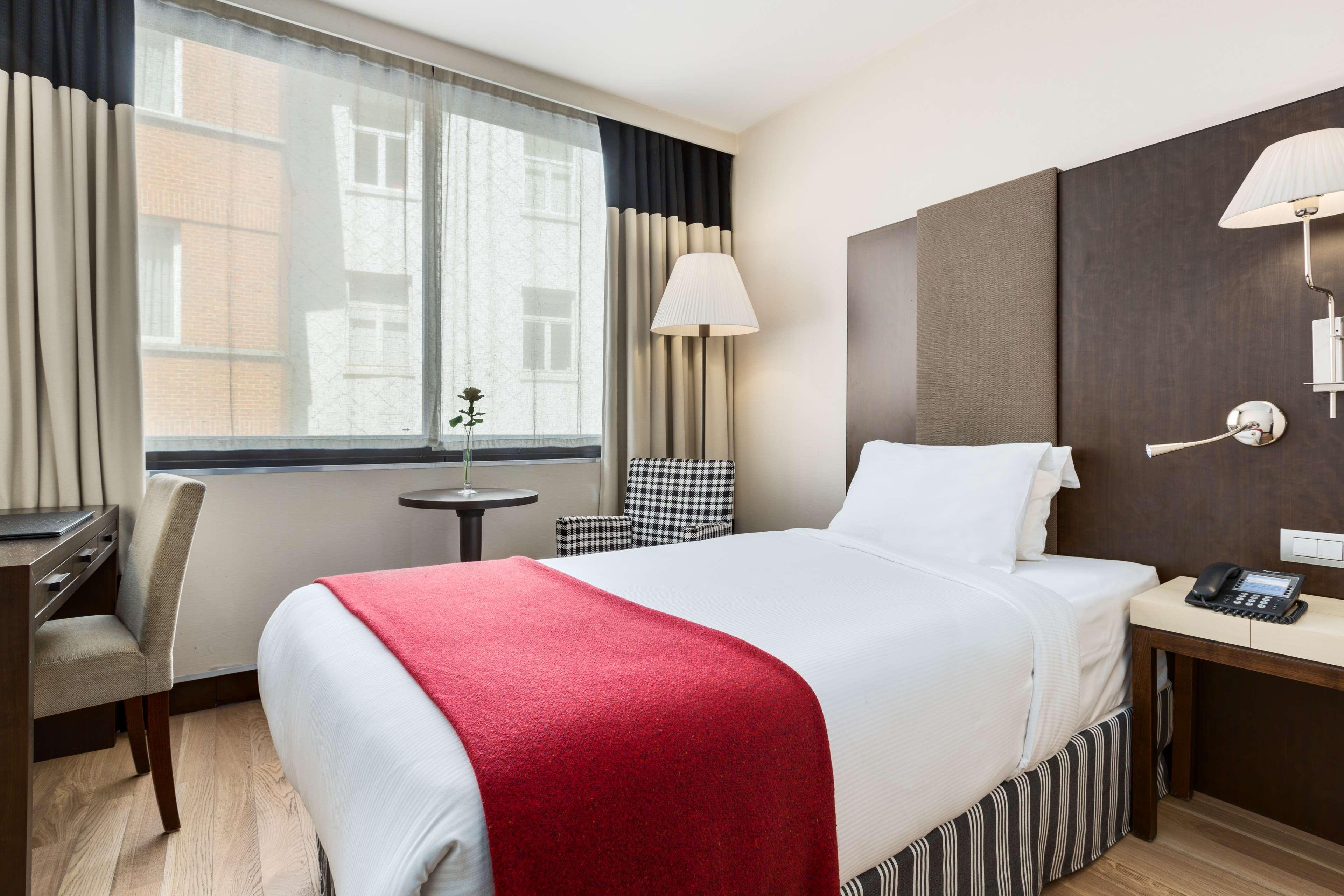 Nh Brussels Louise Hotel Saint-Gilles Bagian luar foto
