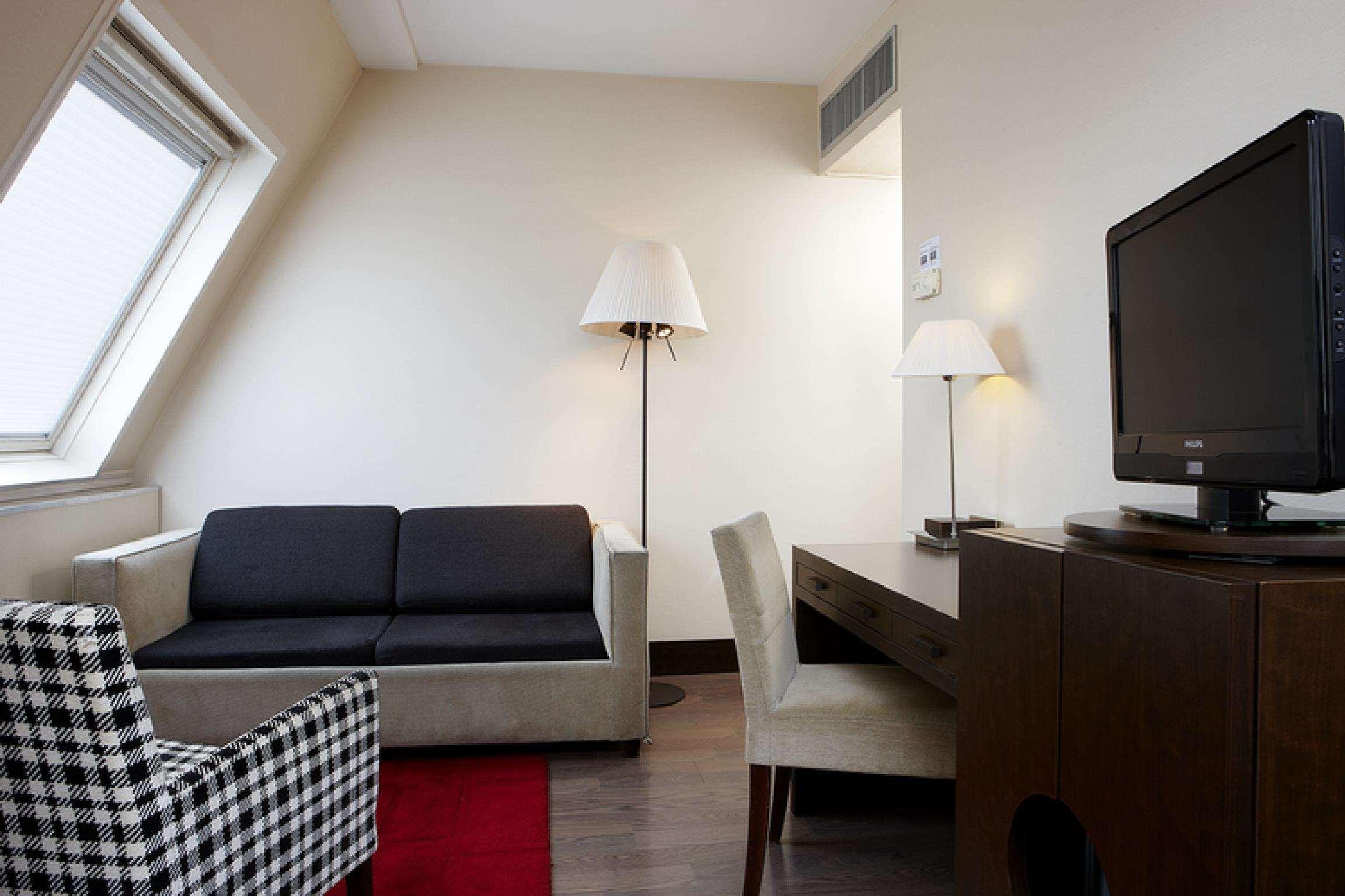 Nh Brussels Louise Hotel Saint-Gilles Bagian luar foto