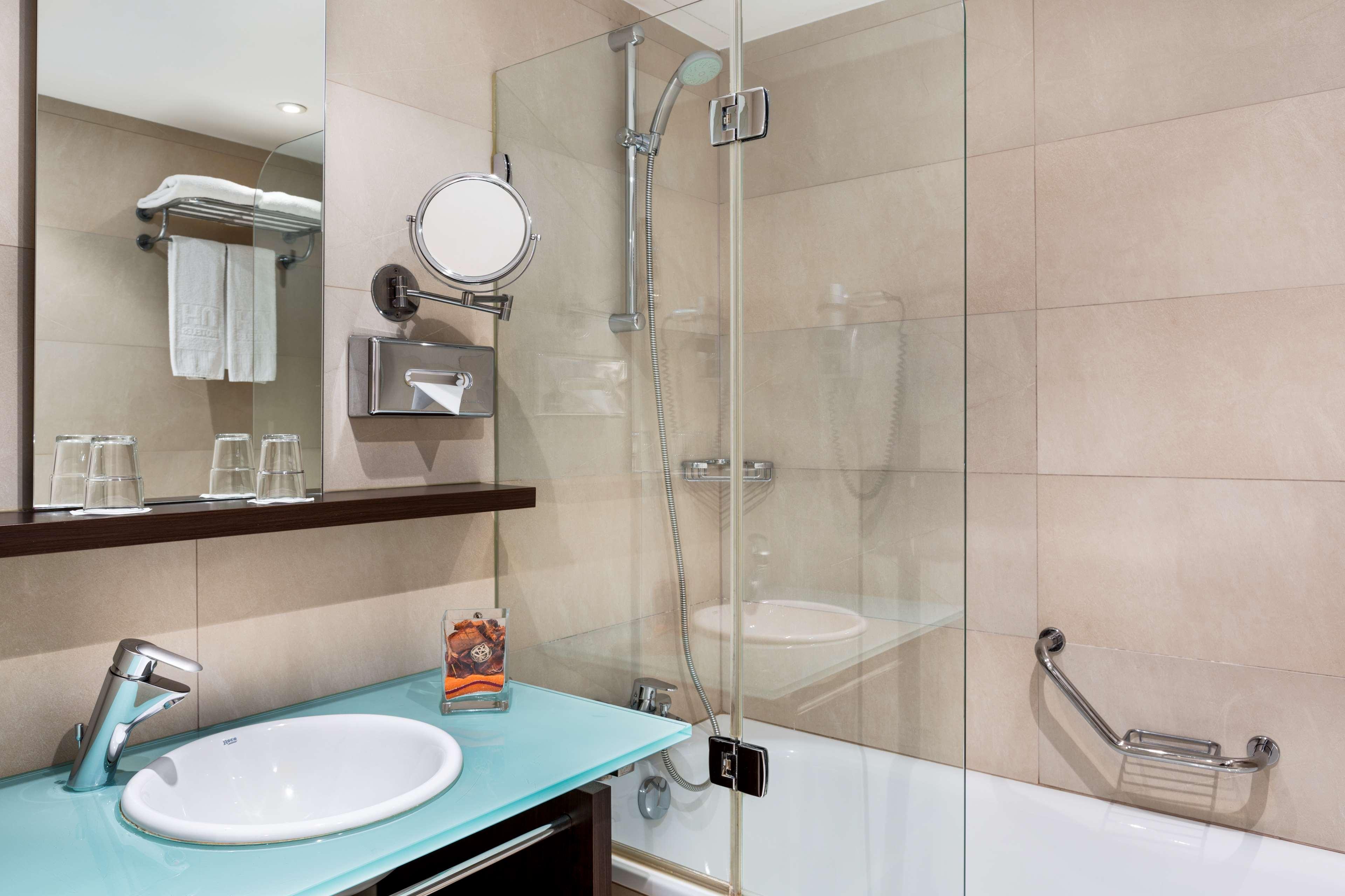 Nh Brussels Louise Hotel Saint-Gilles Bagian luar foto