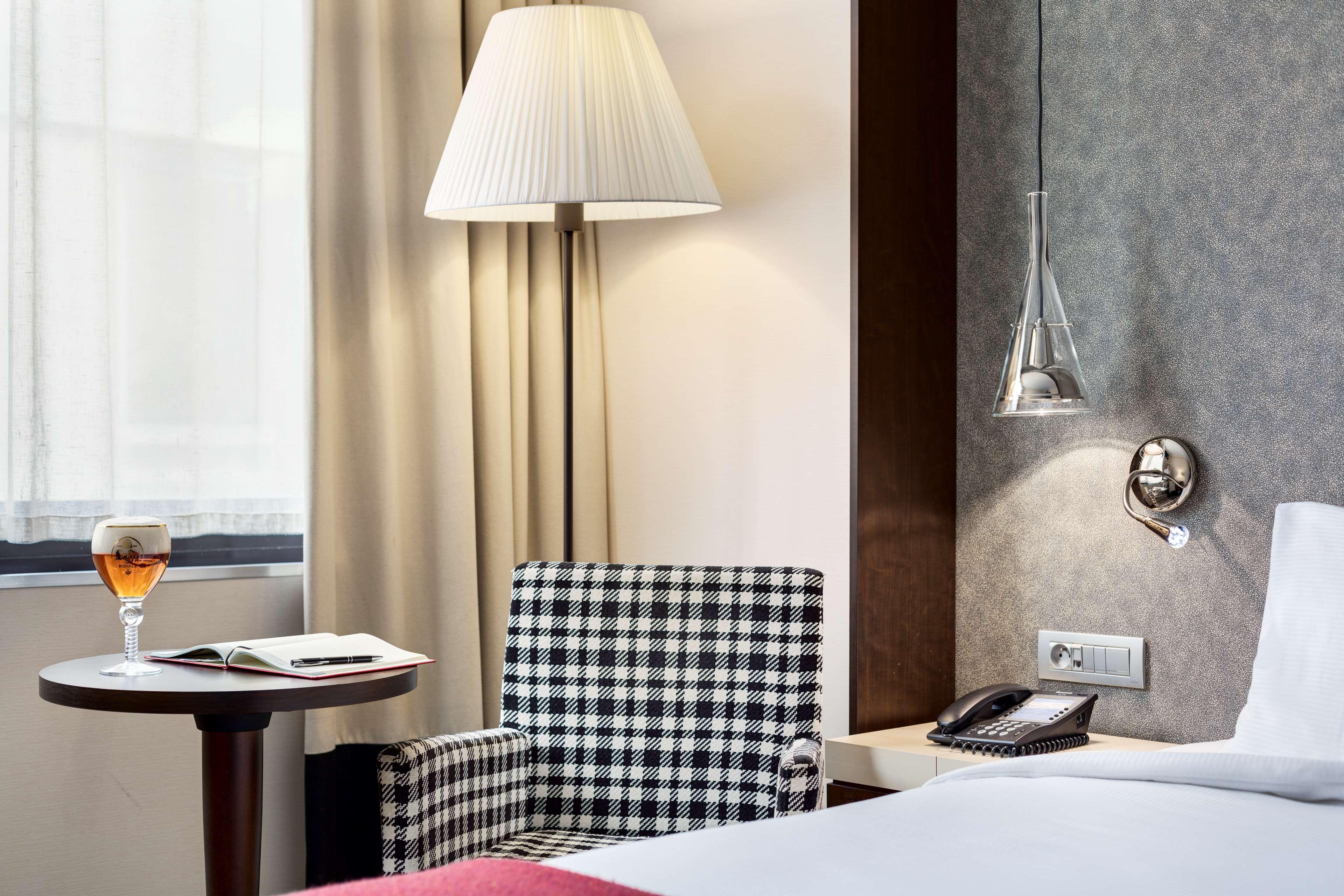 Nh Brussels Louise Hotel Saint-Gilles Bagian luar foto